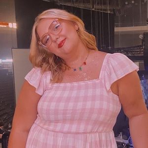 Meet your Posher, Finley